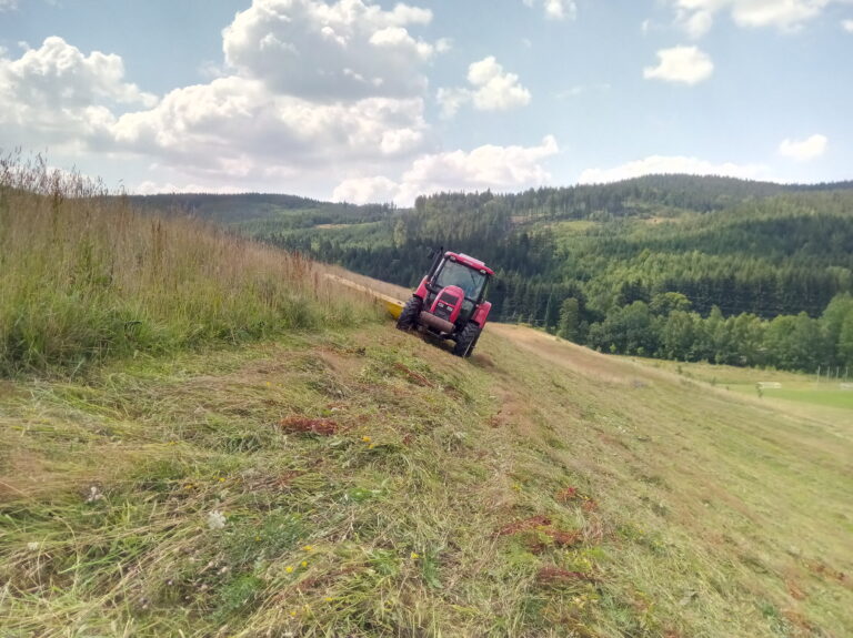 Sečení travních porostů